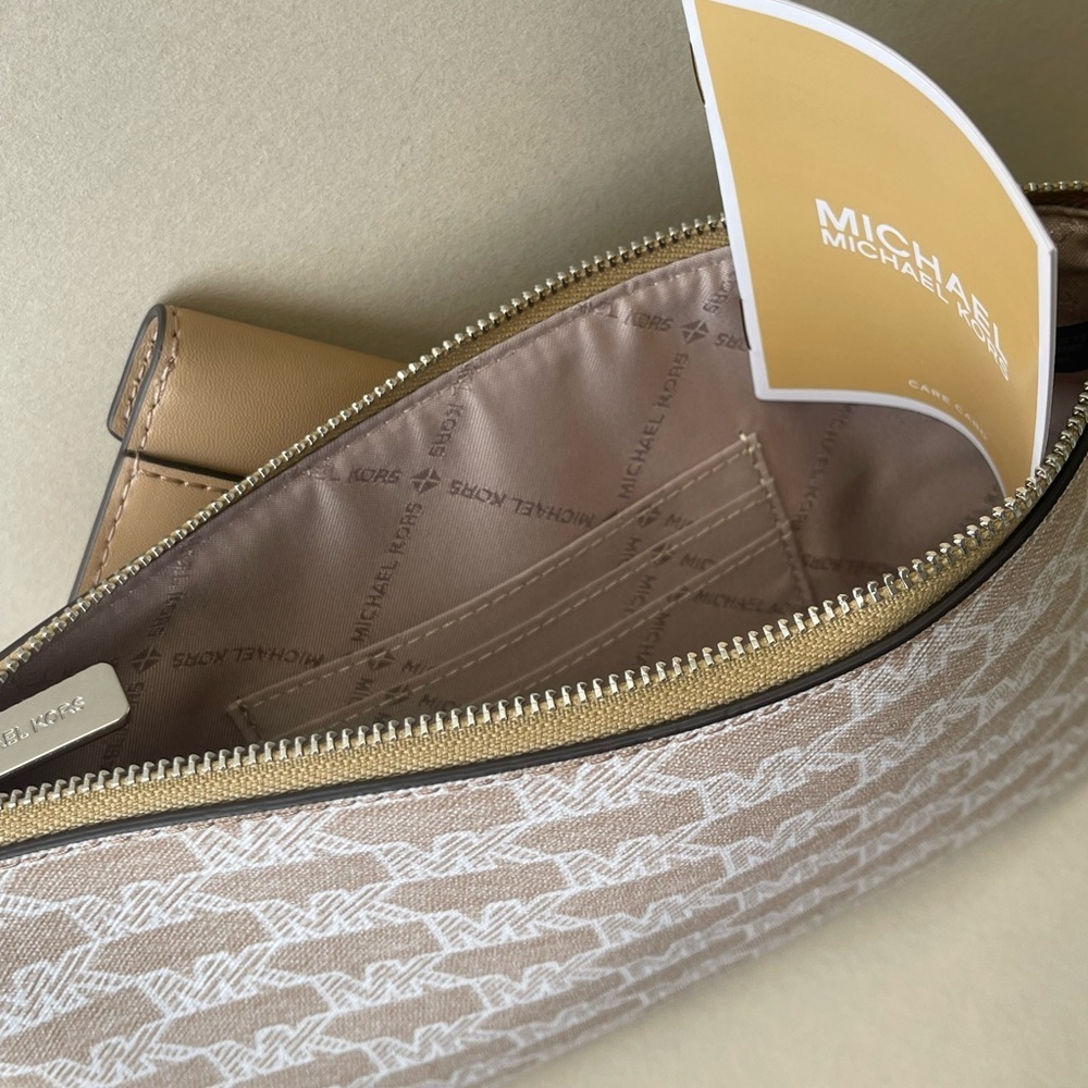 (new+tag) Michael Kors jet set large wristlet clutch plus detachable card case - Picture 11 of 12